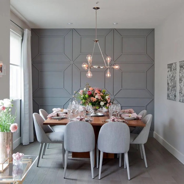 How designers decorate a dining room wall